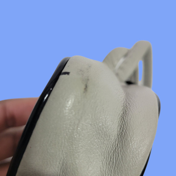 Vintage Studio Tiny Leather Bag Taupe Beige Coin Purse Pouch Change Handles Mini - Picture 14 of 16